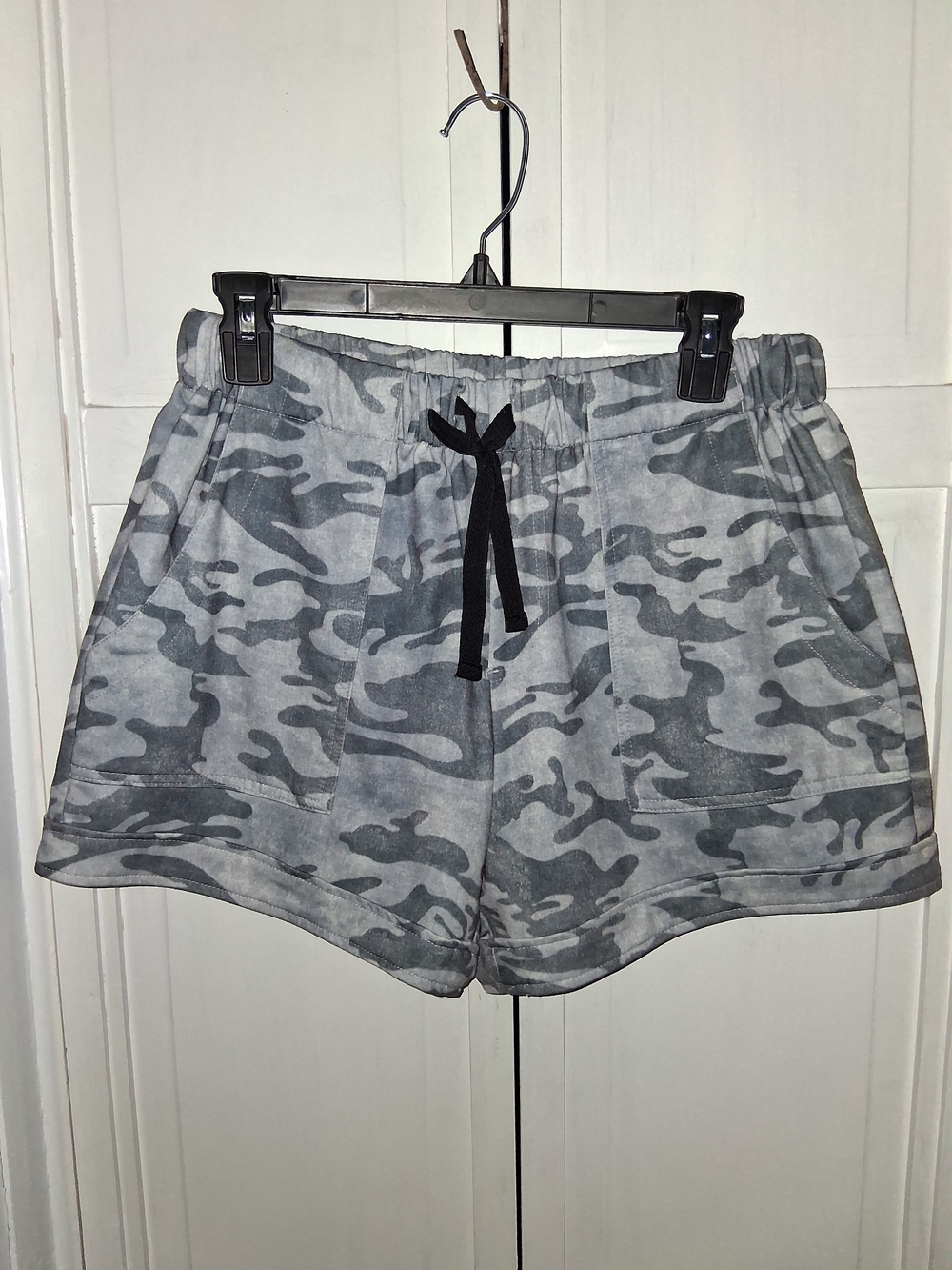 Merokeety Women's Gray Camo Athletic Drawstring Shorts
